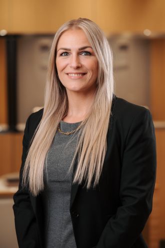 Debbie Shari Scholz